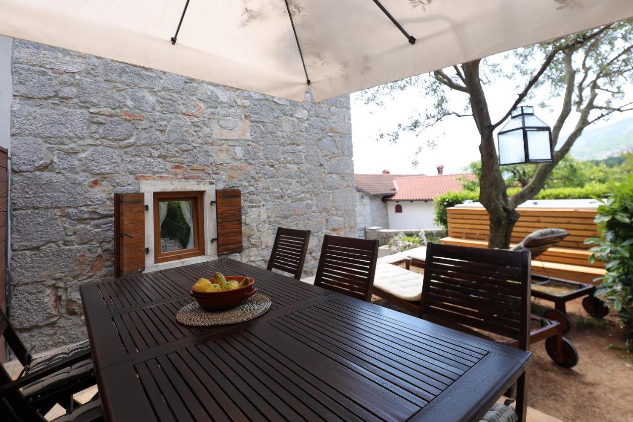 Villa Fani With Jacuzzi Ičići 外观 照片