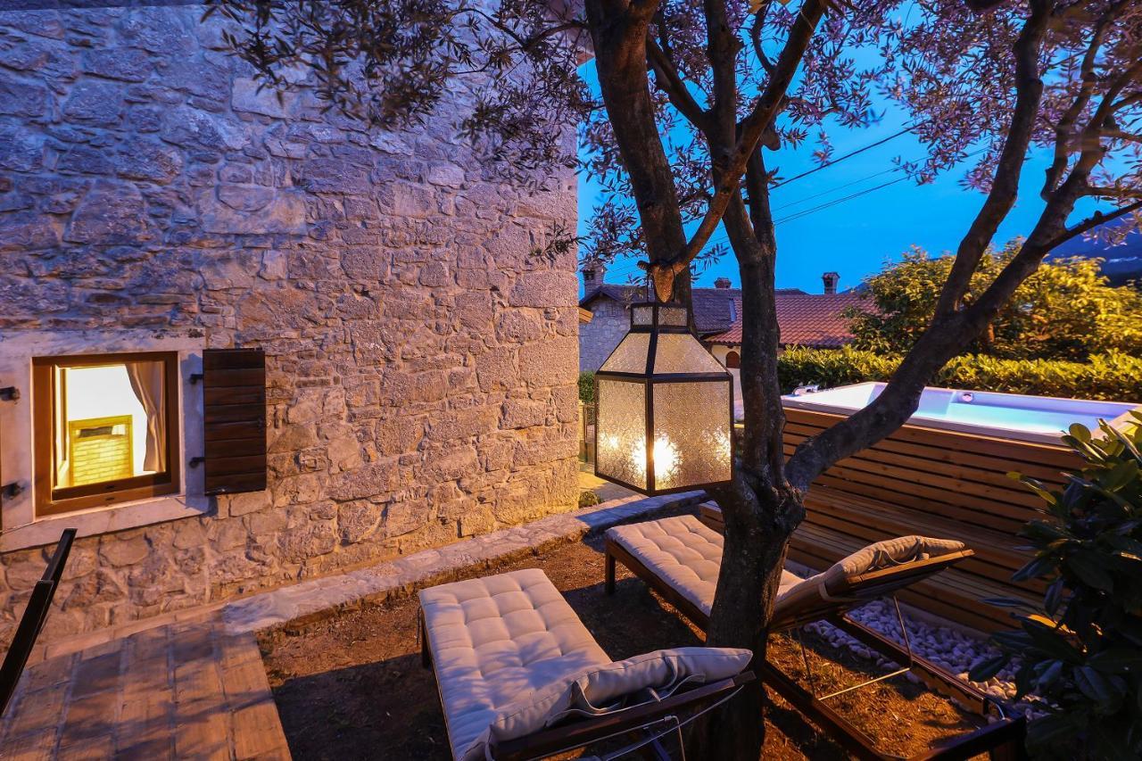 Villa Fani With Jacuzzi Ičići 外观 照片