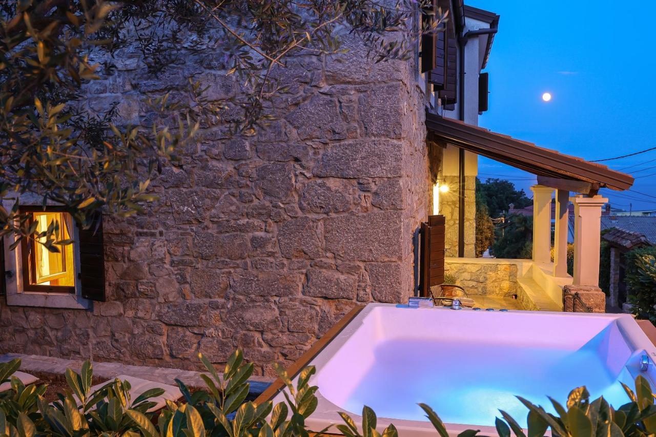 Villa Fani With Jacuzzi Ičići 外观 照片